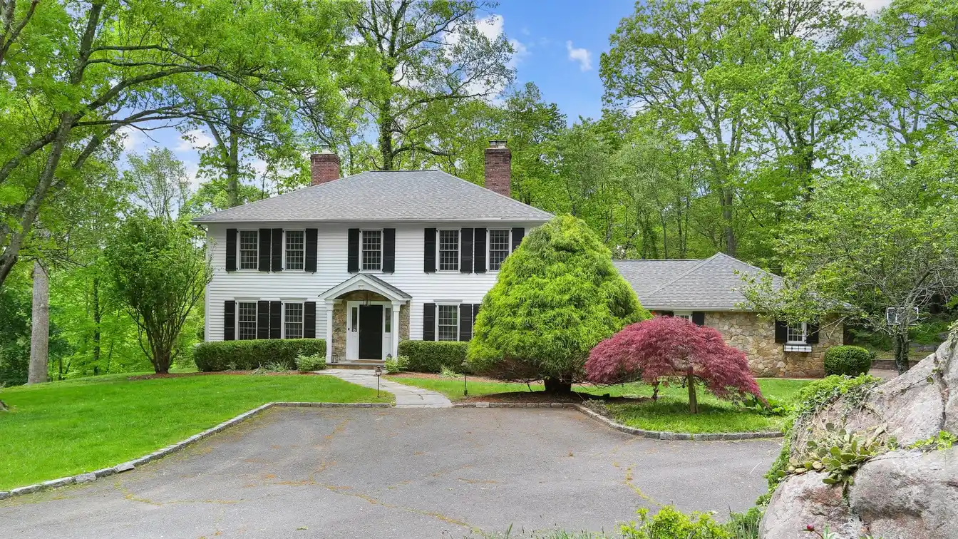 Classic Colonial with a Stylish New Renovation