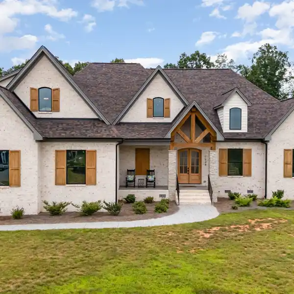 LUXURY AND COMFORT IN BIRKHAVEN RESERVE