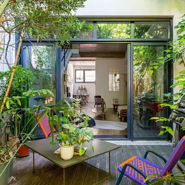 BEAUTIFUL ARCHITECT-DESIGNED TRIPLEX