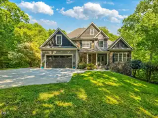 Custom Mountain Retreat on 2.5-plus Acres
