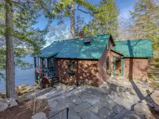 Lakeside Cottage on Squam Lake