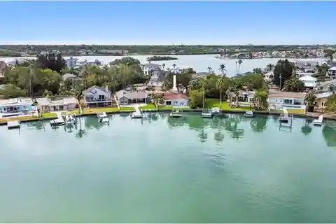 Relaxed Waterfront Living