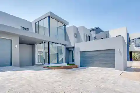 Expansive Family Haven with Resort Lifestyle