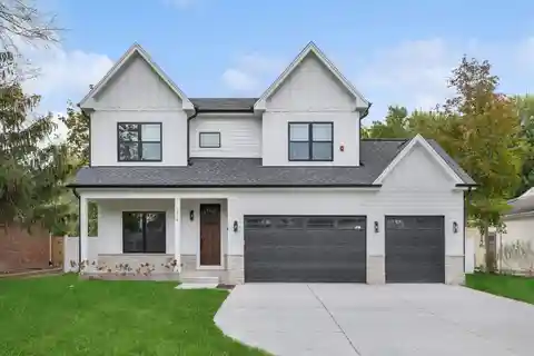 Immaculate New Build with Designer Kitchen Features