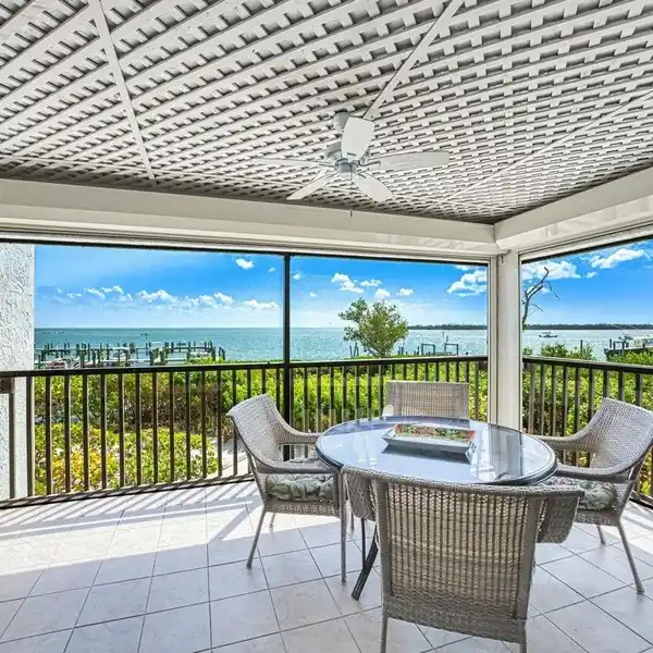 RENOVATED CORNER CONDO AT SUNSET CAPTIVA BAYSIDE