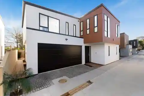 Brand-New Contemporary Home with Blue-Chip Lifestyle