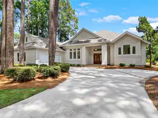 Lovely Home on Premium Property