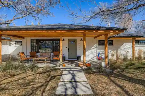 Gracefully Modernized Ranch with Designer Touches