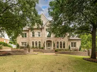 Fabulous Home in Beautiful Birnam Wood