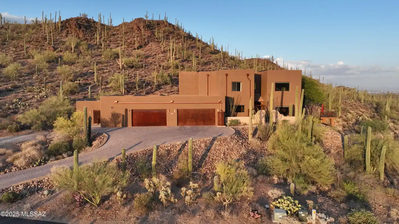 Custom Mountainview Masterpiece with Timeless Charm