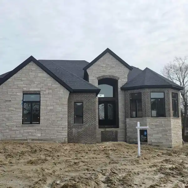NEW CONSTRUCTION SPLIT-LEVEL HOME