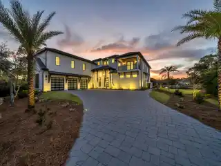 The Epitome of Luxury Waterfront Living