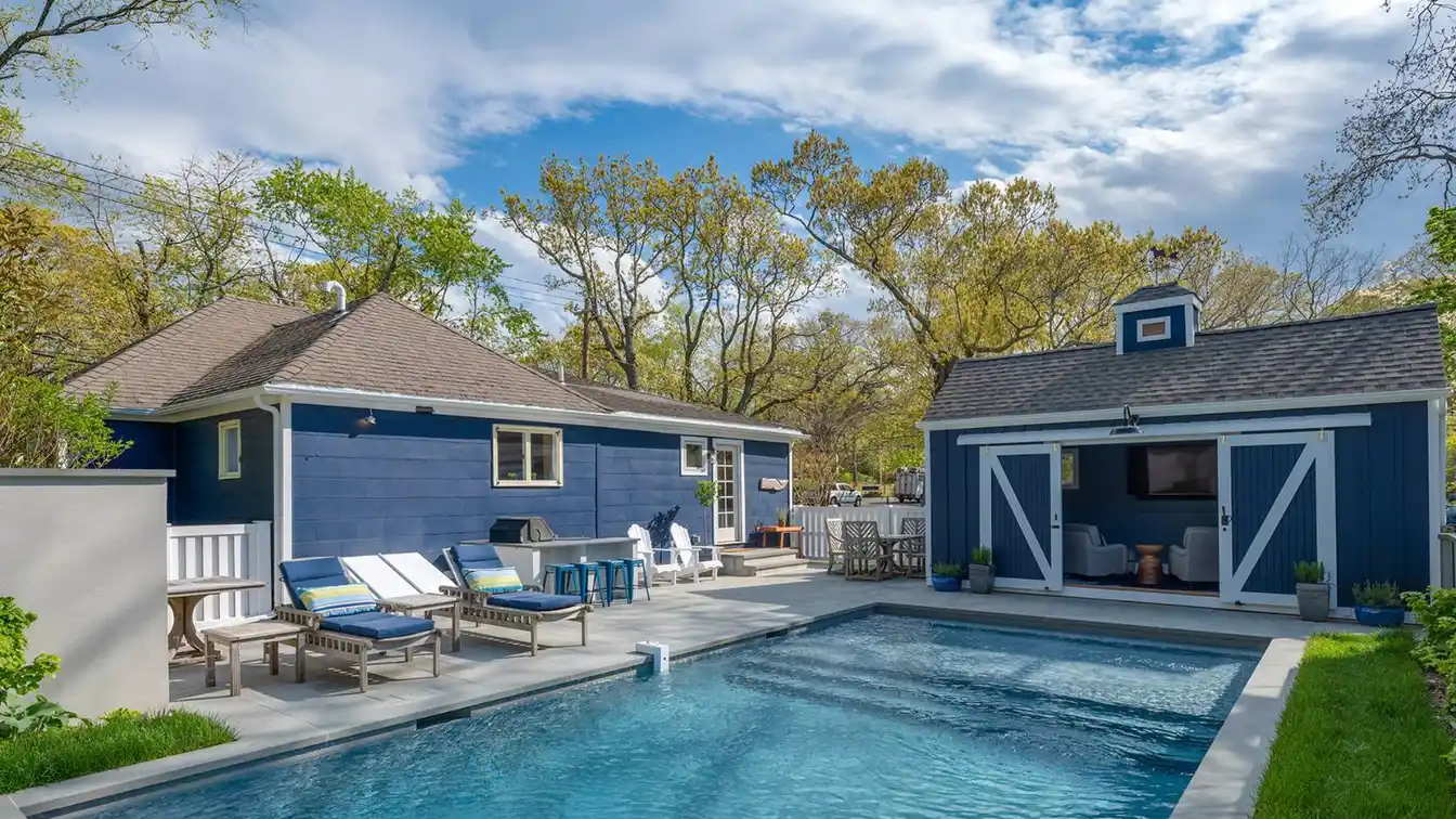 Newly Renovated Sag Harbor Village Bunaglow