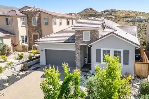 Tasteful Elegance with Panoramic Views