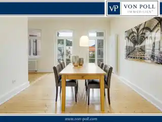 Monument Apartment with a View of the Castle