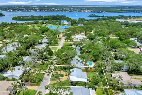 Beautifully Renovated Home in the Heart of Central Beach