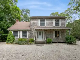 Waterfront Post-Modern Home with Beautiful Views