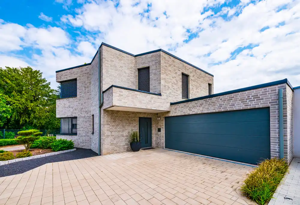 Prestigious Energy-efficient Modern Property
