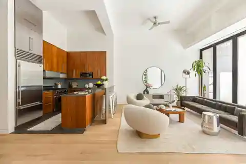 Unique Lofty Home with Modern Design