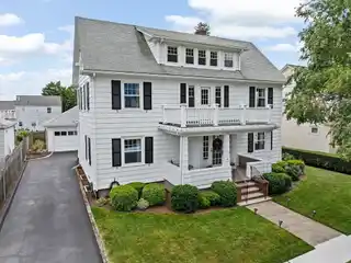 Beautifully Maintained Home One Block from the Ocean
