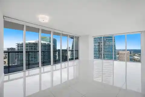 Stunning High-Floor Unit with Stunning Bay and Skyline Views