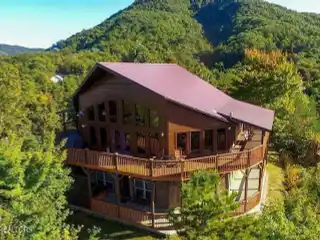 Ultimate Mountain Escape in Wears Valley