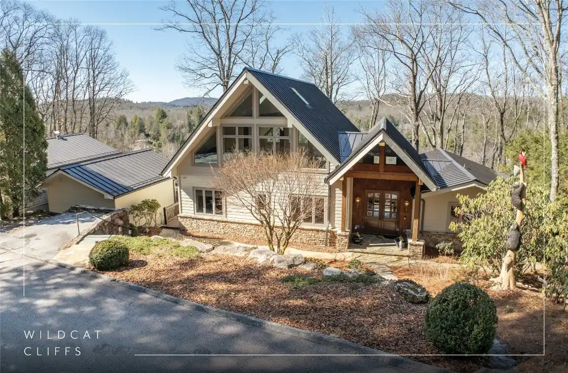 Remarkable Home in the Gated Wildcat Cliffs Golf Community