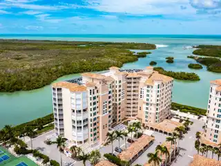 Penthouse Corner Unit with Spectacular Views