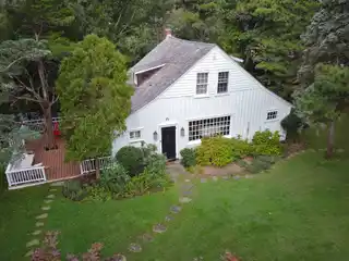 Charming 1930s Renovated Surf Cottage