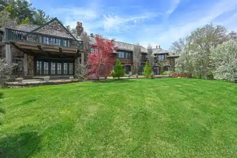 Extraordinary Custom Shingle Colonial on Ten Acres