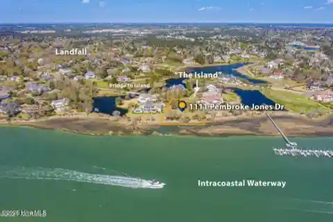 Exceptional Intracoastal Waterway Homesite