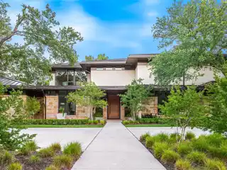 Architectural Masterpiece in a Prestigious Enclave