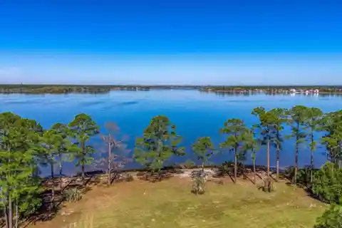 Breathtaking 17-Plus-Acre Parcel