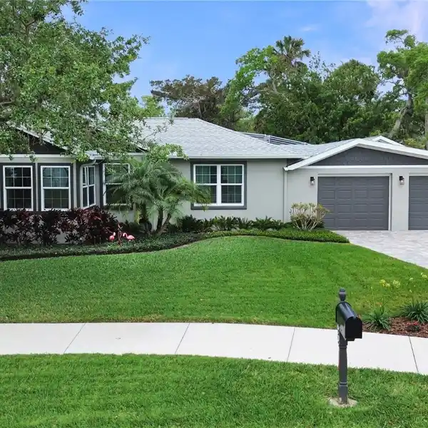 IMMACULATELY MAINTAINED HOME