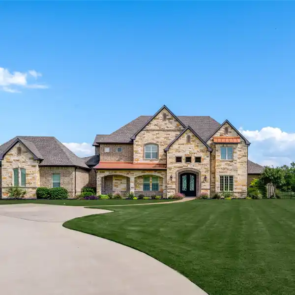 ONE-OF-A-KIND CUSTOM ESTATE ON NEARLY 13 ACRES