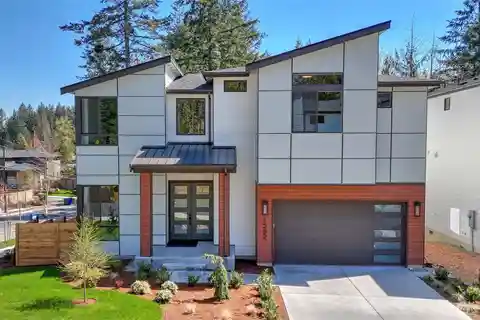 Modern Opulence in Beautifully Crafted Home