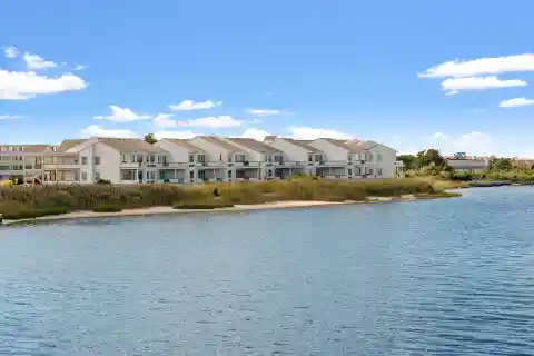 Top-Floor Condo at Yardarm Beach Condominiums