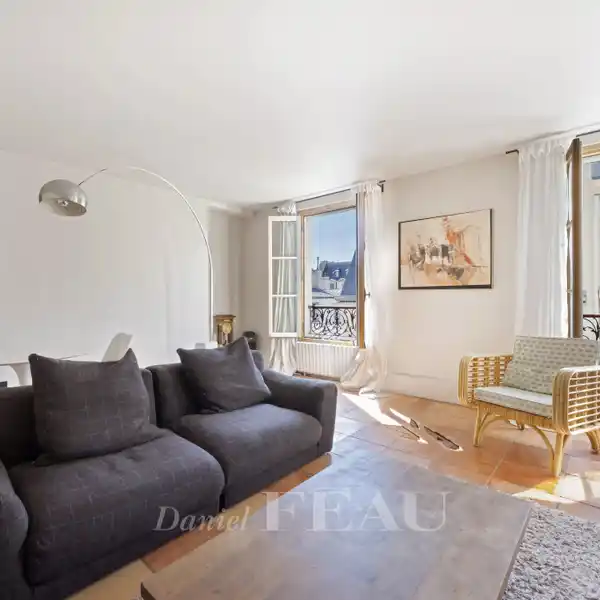 TERRACOTTA-TILED TREASURE NEAR PLACE DES VOSGES