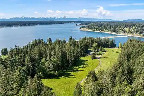 Rare 26-acre Paradise