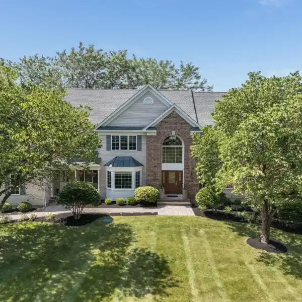 GRAND COLONIAL RETREAT WITH WALK-OUT BASEMENT