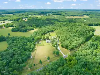 Eco-friendly Farmhouse with Barn and Pastures
