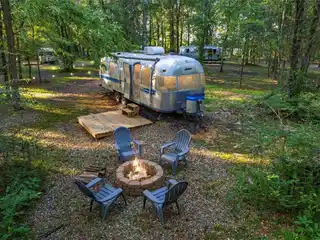 Fully Remodeled Resort-Style Retreat Perfect for Groups & Weddings