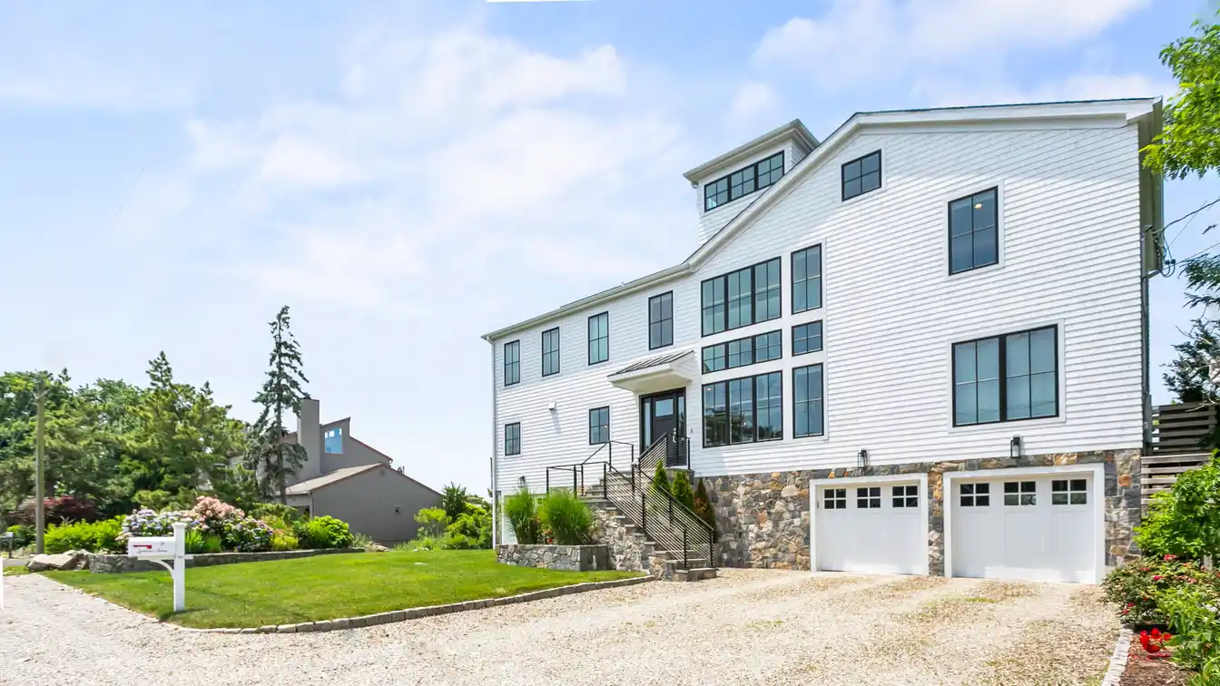Ultimate Blend of Waterfront Living and Luxurious Coastal Design