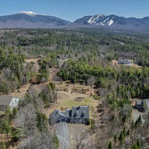 FRANCONIA CAPE WITH EXCEPTIONAL VIEWS