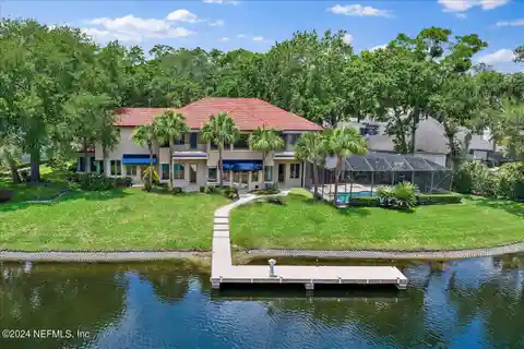 Beautiful Mediterranean Villa on the Yacht Basin