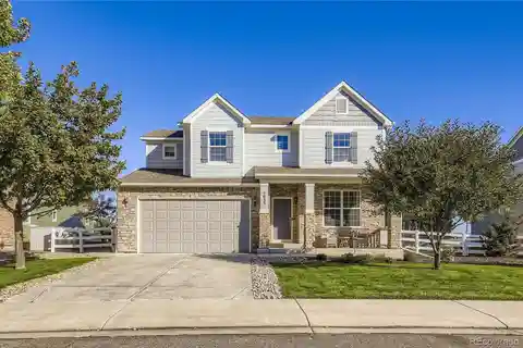 Privacy and Style in a Desirable Neighborhood