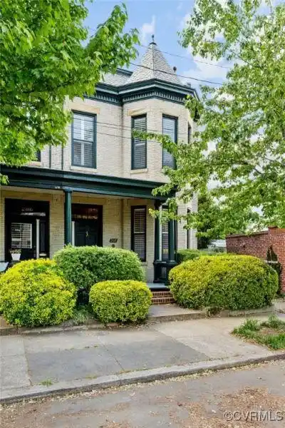 Rare Opportunity in the Historic Fan District
