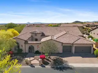 Spacious and Sophisticated Residence