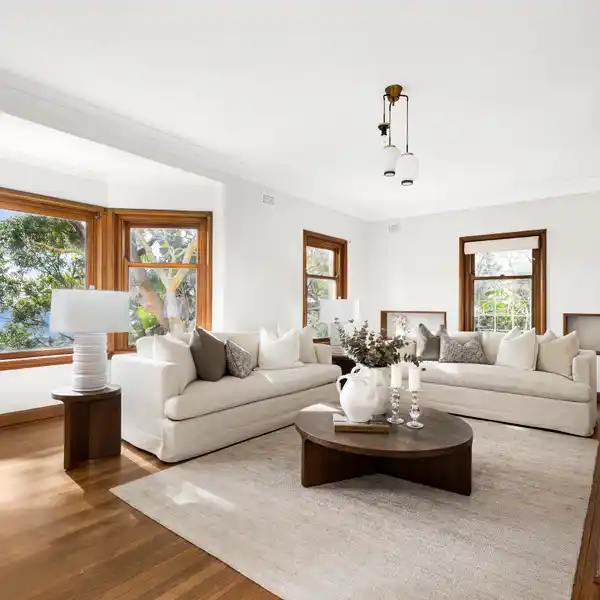 ELEVATED HAVEN WITH SWEEPING VIEWS
