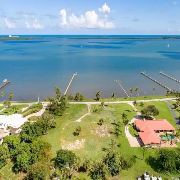 AMAZING PROPERTY WITH UNLIMITED POTENTIAL